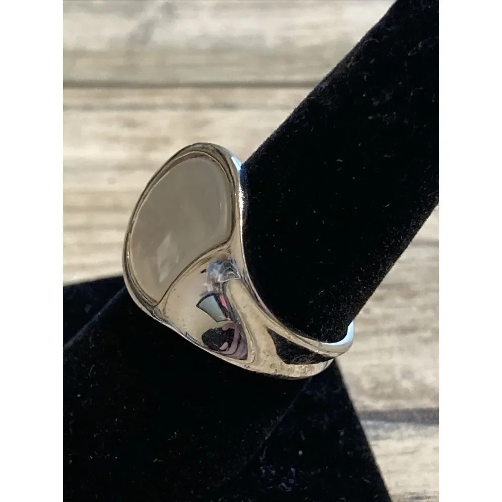 Mother of Pearl Silver plated tone  Spoon Ring‎ White MOP NWOT size 7